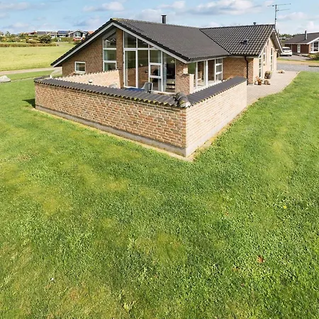 Alboldus - 250m To The Fjord By Interhome *