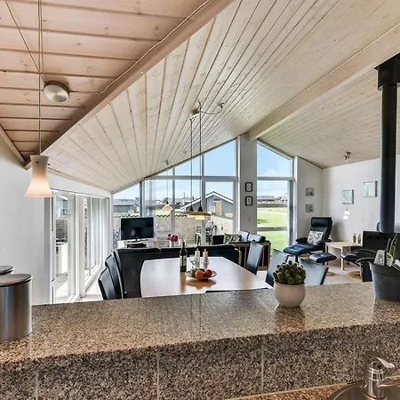 Alboldus - 250m To The Fjord By Interhome Feriehus